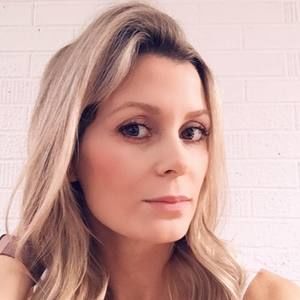 Meet your Posher, Elaine